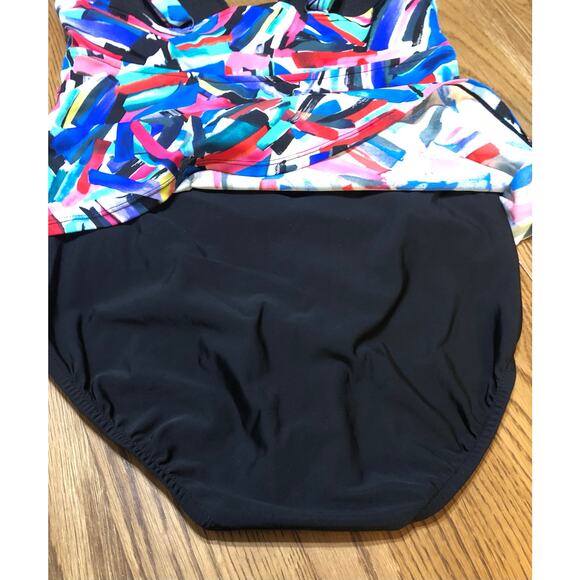 Croft & Barrow Ladies One Piece Geometric Multi Color Swimsuit Size 12 Swimwear - Picture 6 of 8